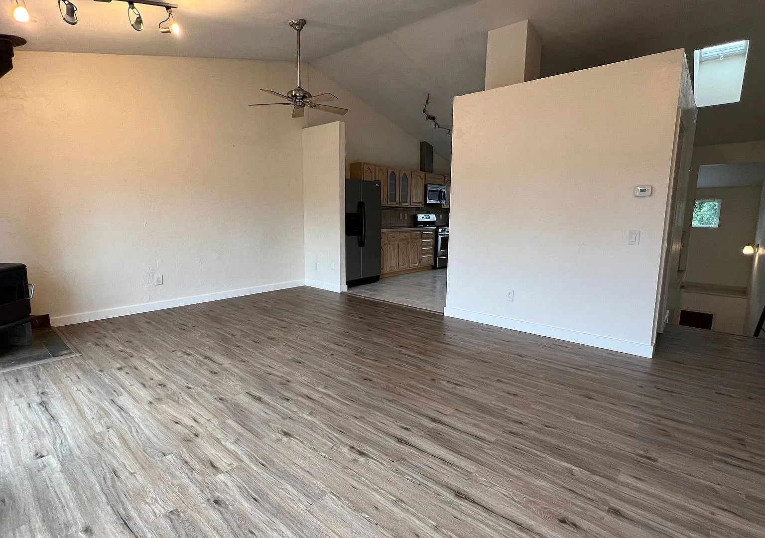 A Dual Master Bedroom Townhouse w/Updated Bathrooms & Large 2 Car Garage! — Photo 3