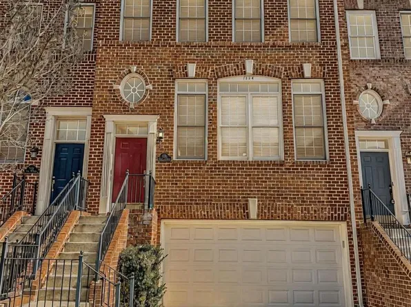 1154 Regal Oak Dr, Rockville, MD 20852