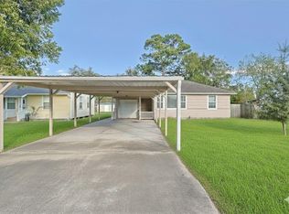207 Farrer St, Angleton, TX 77515