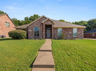217 Richard Ln, Red Oak, TX 75154