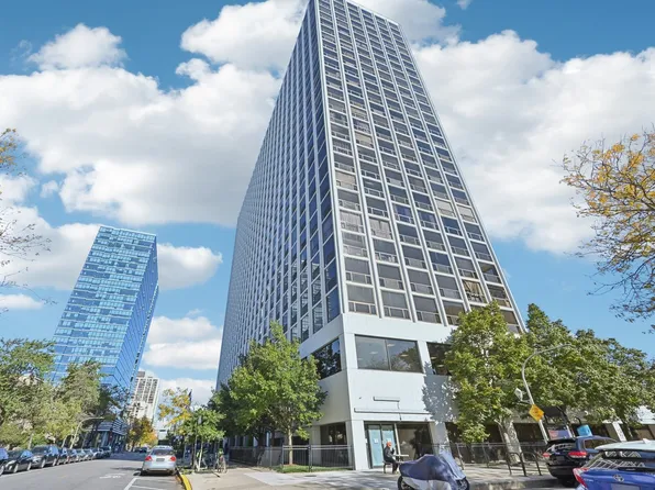 4343 N Clarendon Ave APT 1004, Chicago, IL 60613