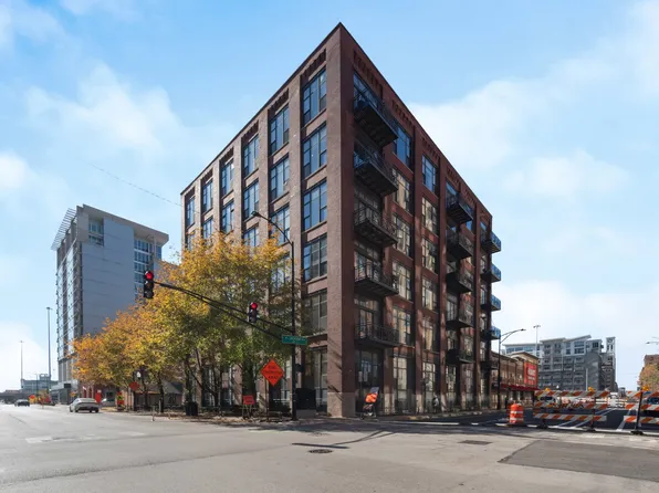 701 W Jackson Blvd APT 108, Chicago, IL 60661