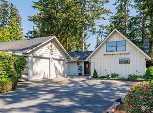 242 Camaloch Dr, Camano Island, WA 98282