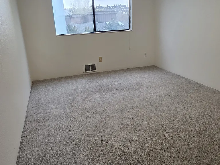 2325 W Crockett St #1 — Photo 3