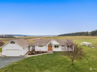909 Patmore Rd, Coupeville, WA 98239