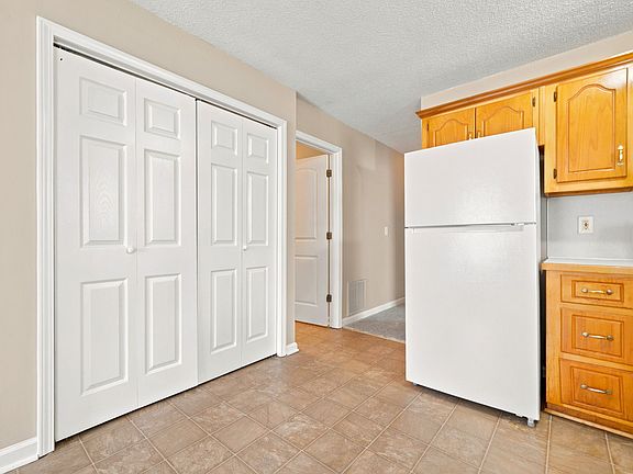 5th image of 86 Hanna Dr