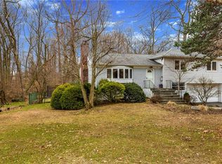 36 Dalewood Dr, Hartsdale, NY 10530