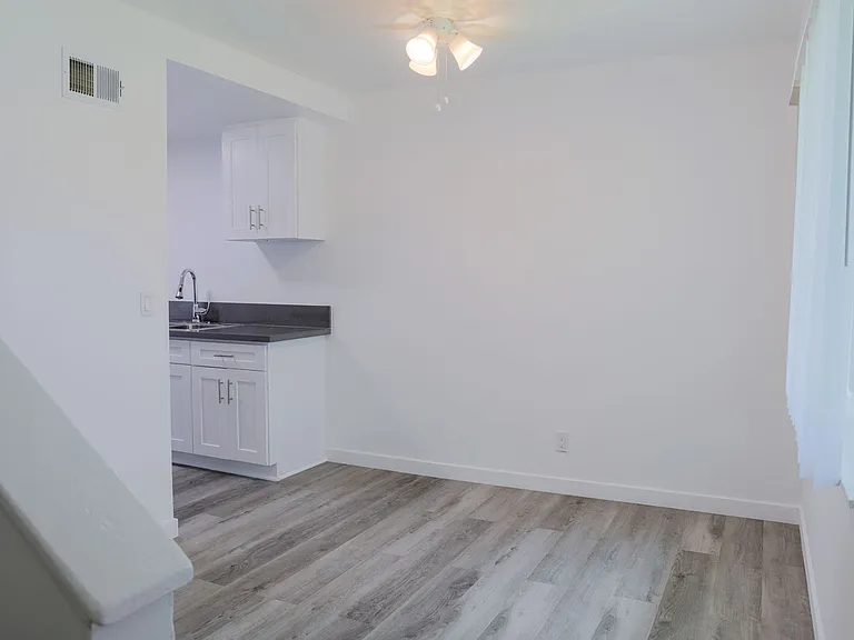 2709 S Baker St — Photo 5