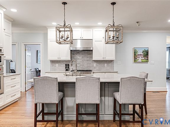 5th image of 307 Wickham Glen Dr