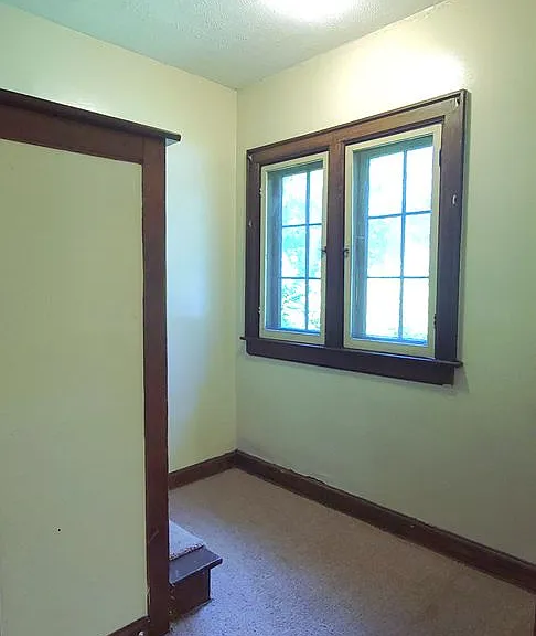 2054 Iuka Ave — Photo 16
