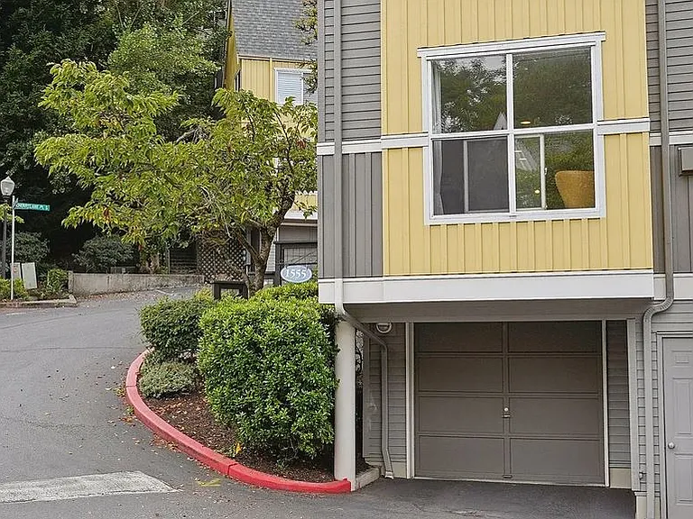 Cherrylane Ave S — Photo 8