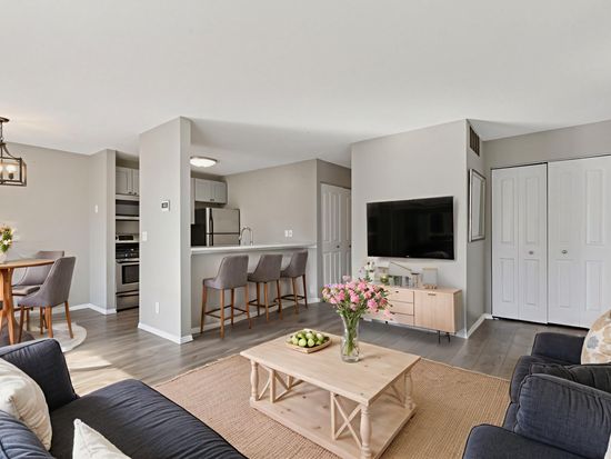 6034 72nd Ln N, Brooklyn Park, MN 55429