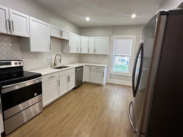 8002 Lake Ave #3, Cleveland, OH 44102
