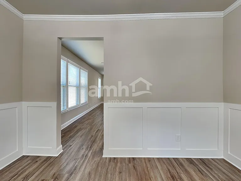 70 Orchard Ln — Photo 6