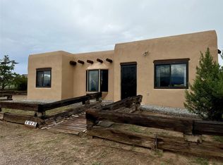 1010 Montezuma Ln, Espanola, NM 87532