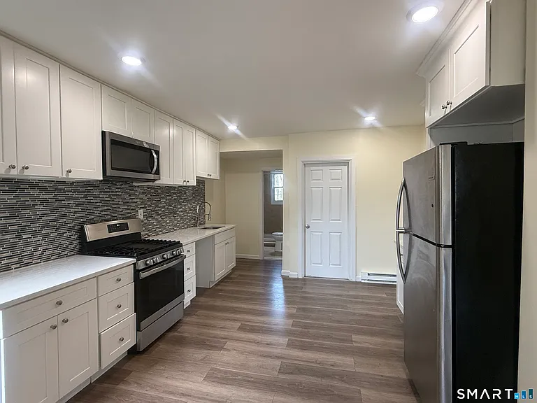 60 Pardee St — Photo 3
