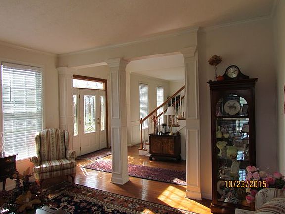 5th image of 1901 Shaw Ferry Ln