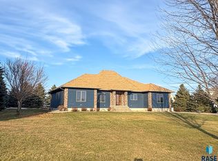 62 Valhalla Rd, Slayton, MN 56172