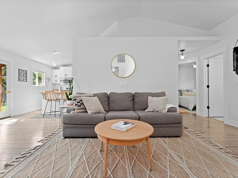 3659 E Wormwood Ct — Photo 2
