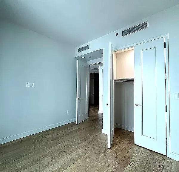 45-30 Pearson St #9C — Photo 8