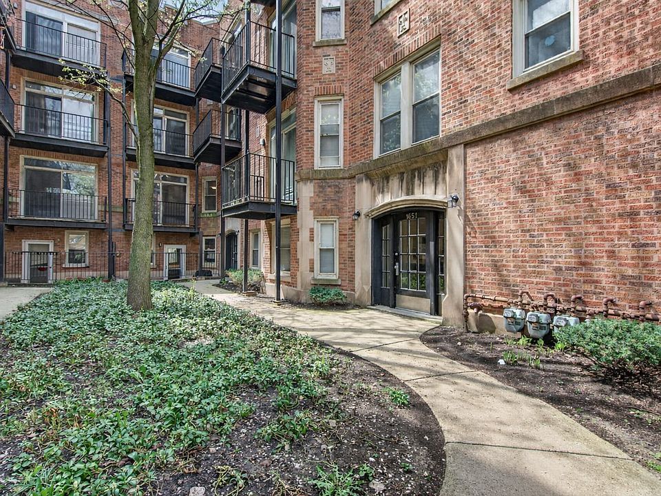 1st image of 1651 W Pratt Blvd APT 1B