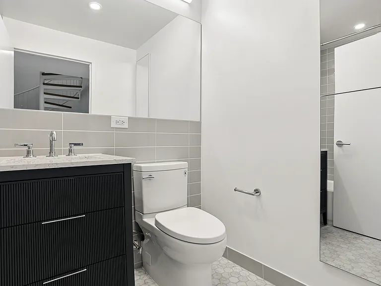 20 Exchange Pl — Photo 68