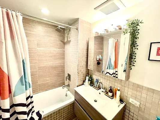 Rented by Pear NYC LLC | media 20