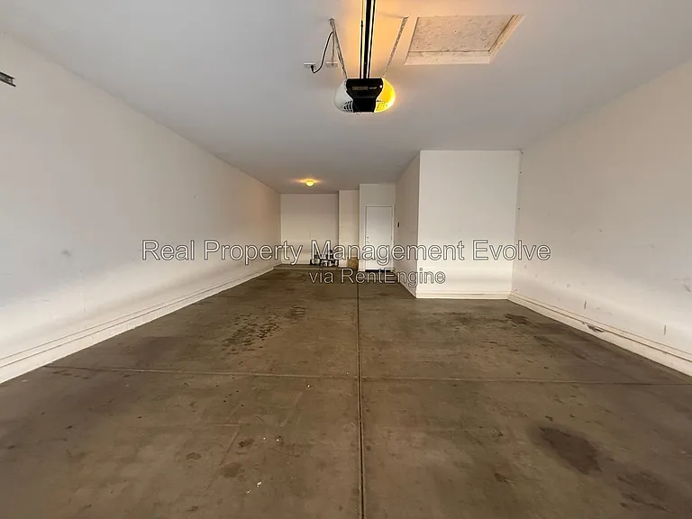 4417 W Saint Kateri Dr — Photo 32