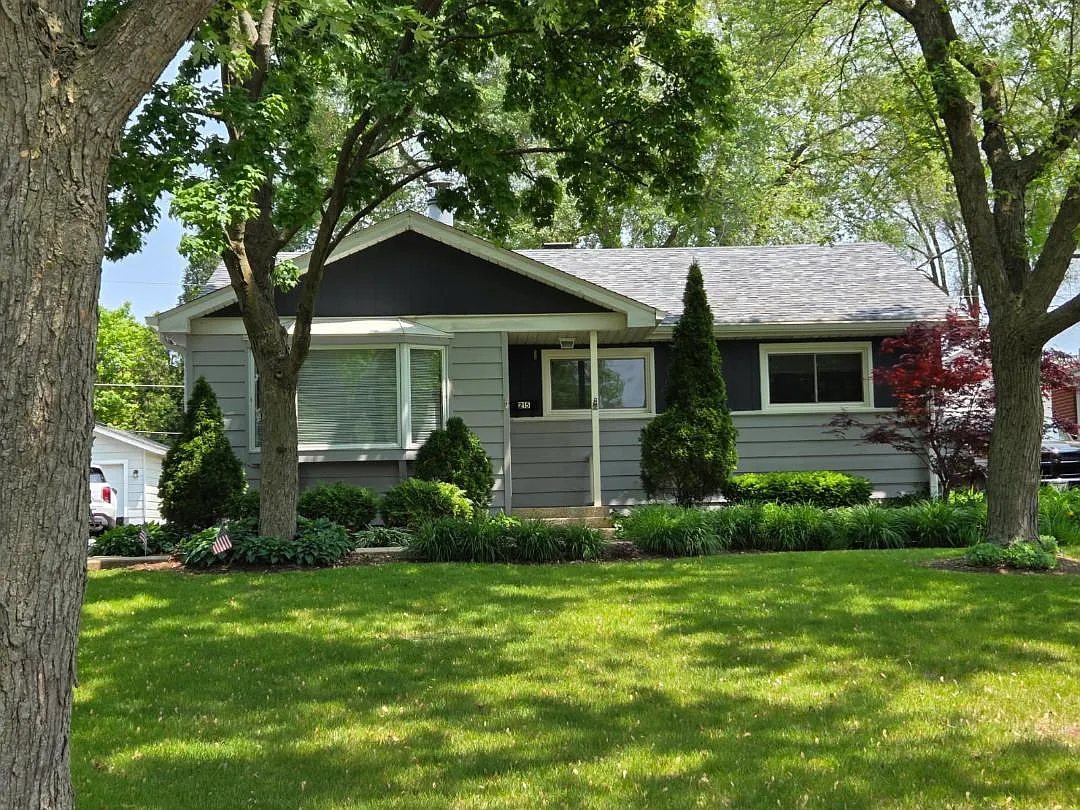 215 Brice Ave photo 1