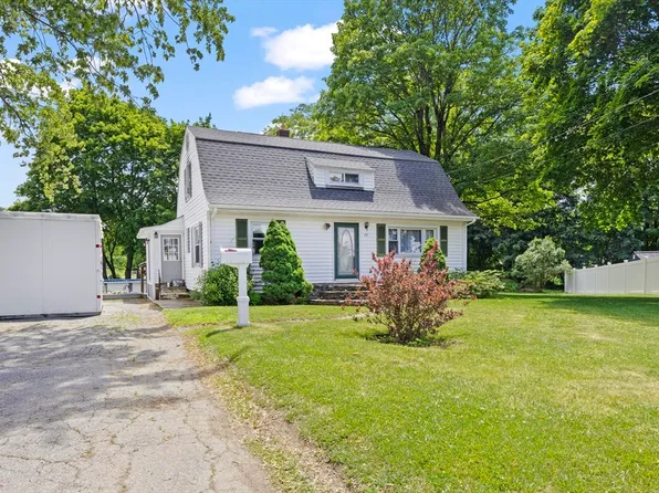 12 Newton Ave, Oxford, MA 01540