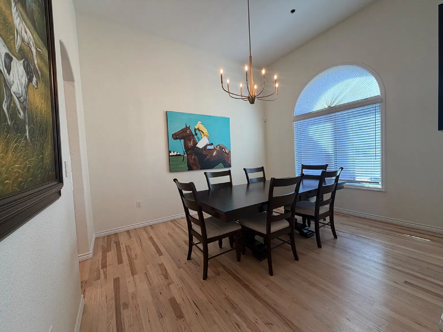 3 bed, 3.5 bath, 4820 sqft, $5,995 — Photo 2