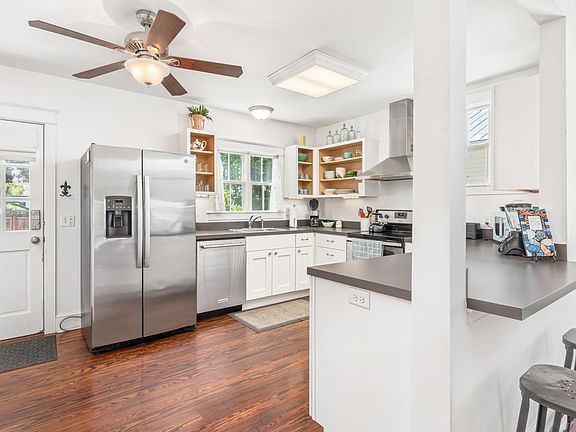 5th image of 46 Osceola St
