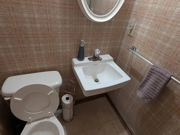 2 Michael Dr — Photo 7