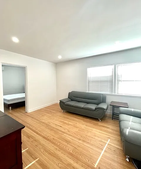 2026 Meridian Ave — Photo 2