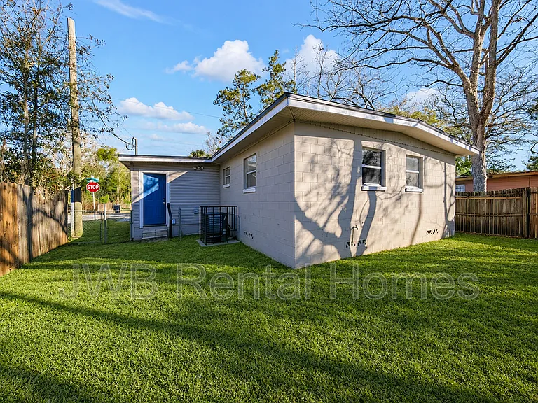 3118 Dignan St — Photo 19