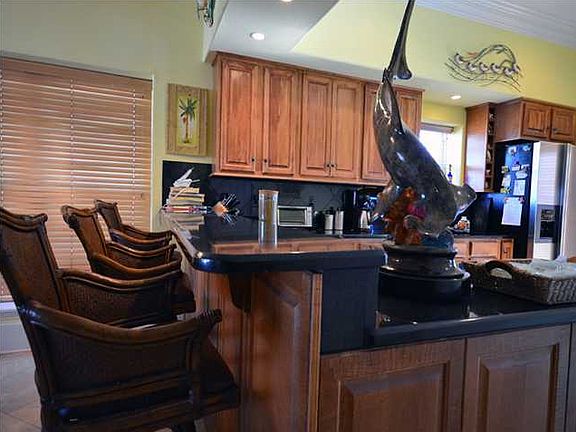 5th image of 13928 Playa Way #J6