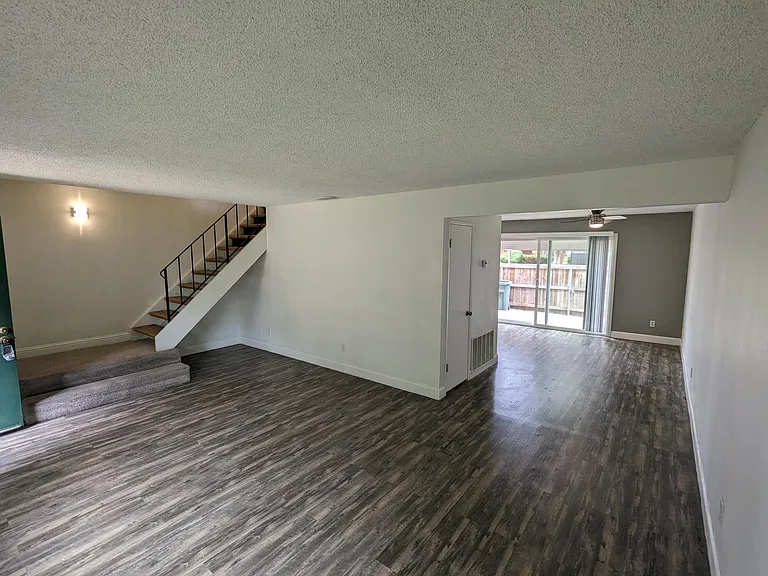 8906 Lanier Way #C — Photo 7