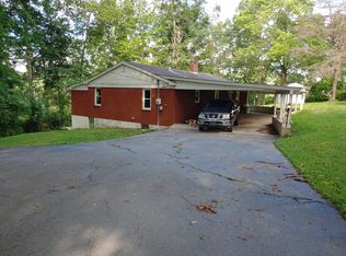 614 Shoreline Dr, Somerset, KY 42503