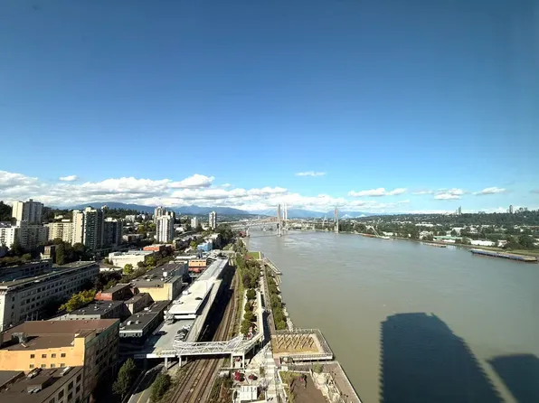 660 Quayside Dr #2103, New Westminster, BC V3M 0P1
