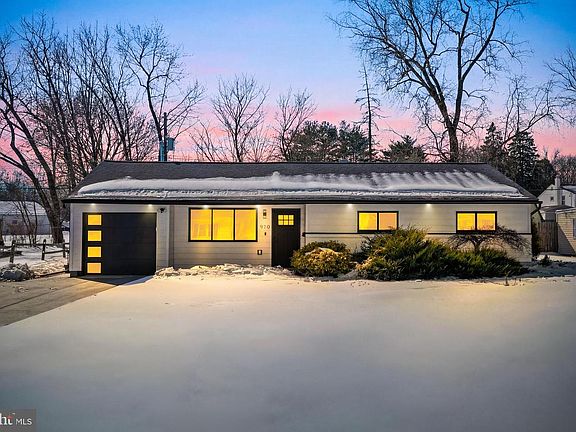 3rd image of 970 Rozel Ave