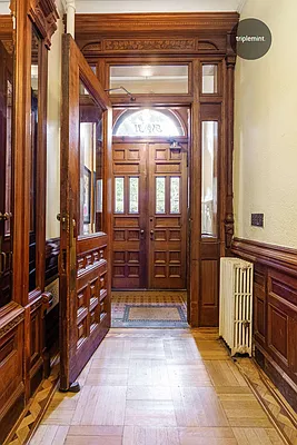 Sold by Triplemint | media 17