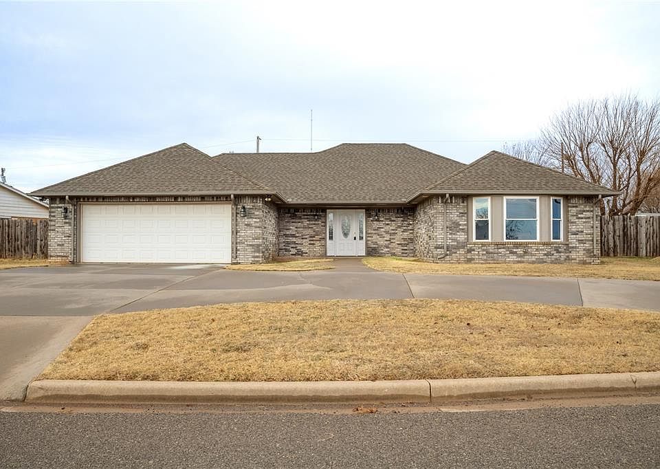 1st image of 111 Hunter Hill Dr