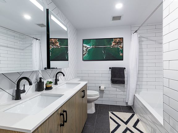 4th image of 251 W 117th St Penthouse A