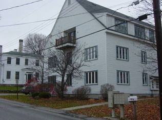 35 Summer St APT 3, Wiscasset, ME 04578