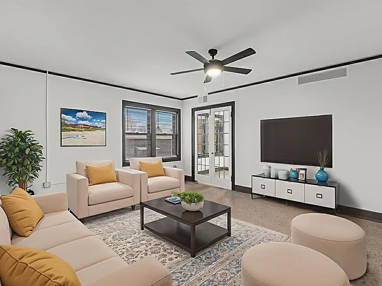 Concordia 27 Apartments - Free 1G Internet & Parking — Photo 19