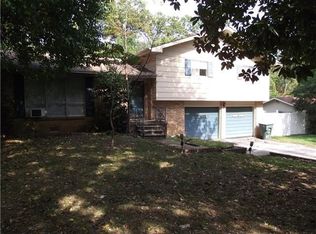 1317 Michael Ln, Hixson, TN 37343