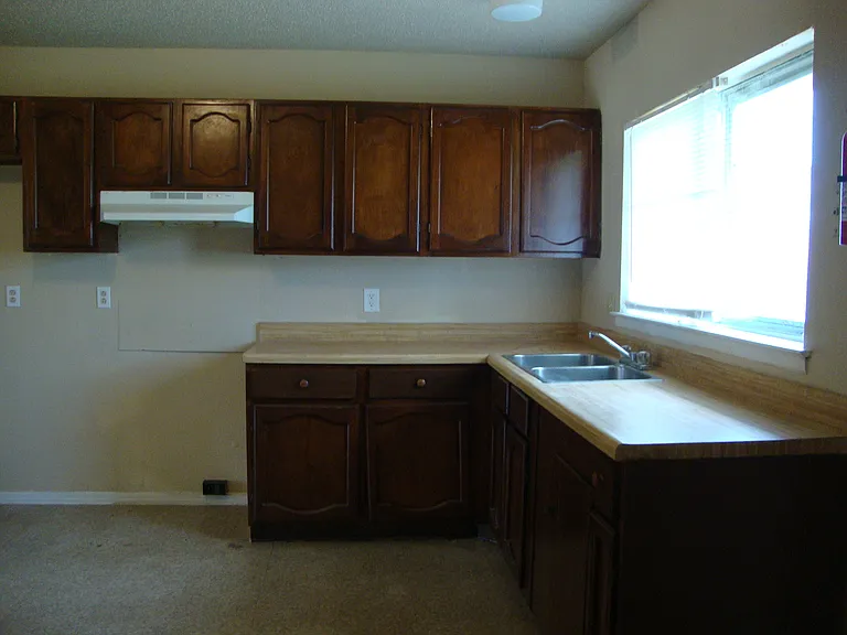 8715 Yellow Knife St — Photo 11