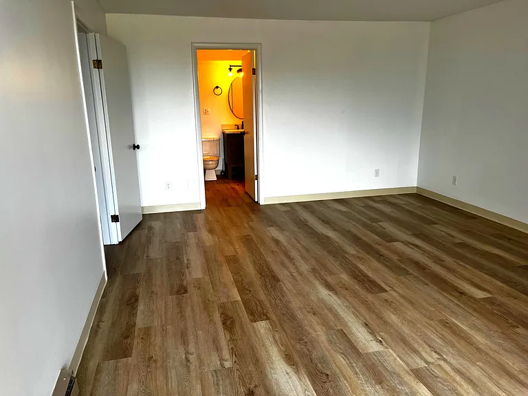2331 E Market St #316A — Photo 11