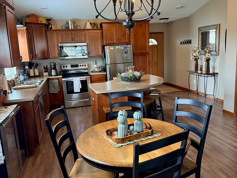 Kitchen/Dining