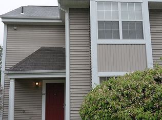 120 Creekside Cir, Spring Valley, NY 10977